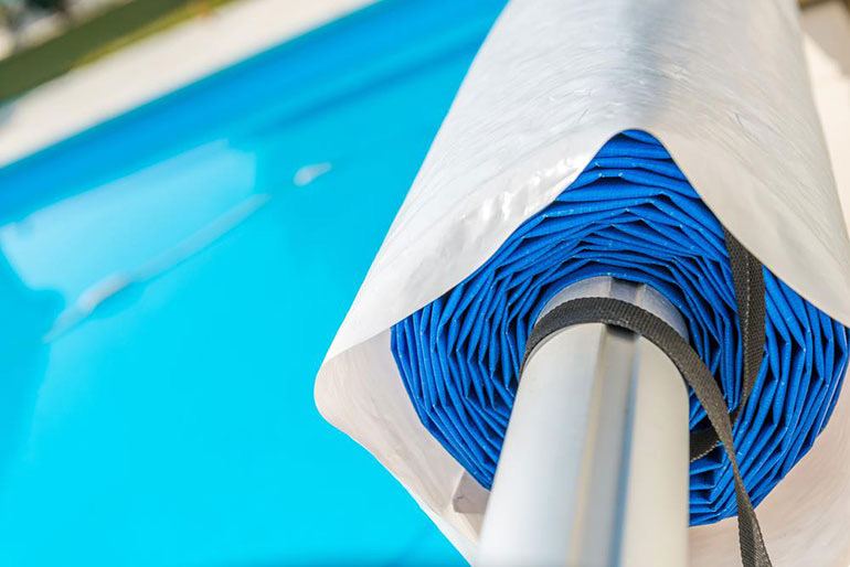Best Pool Covers for Fibreglass Pools: Types Compared