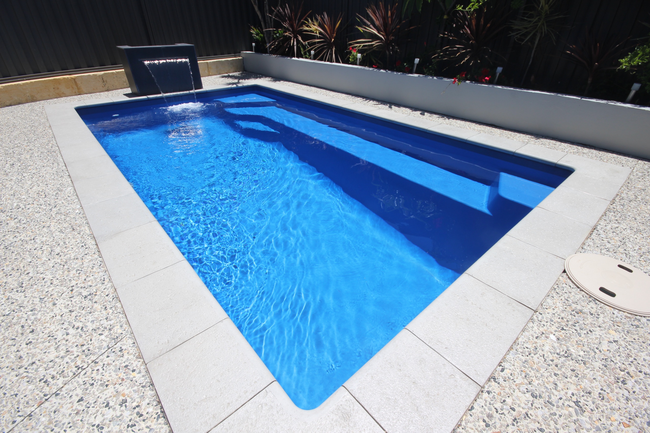 Verona fibreglass pool — 4.50m × 2.50m