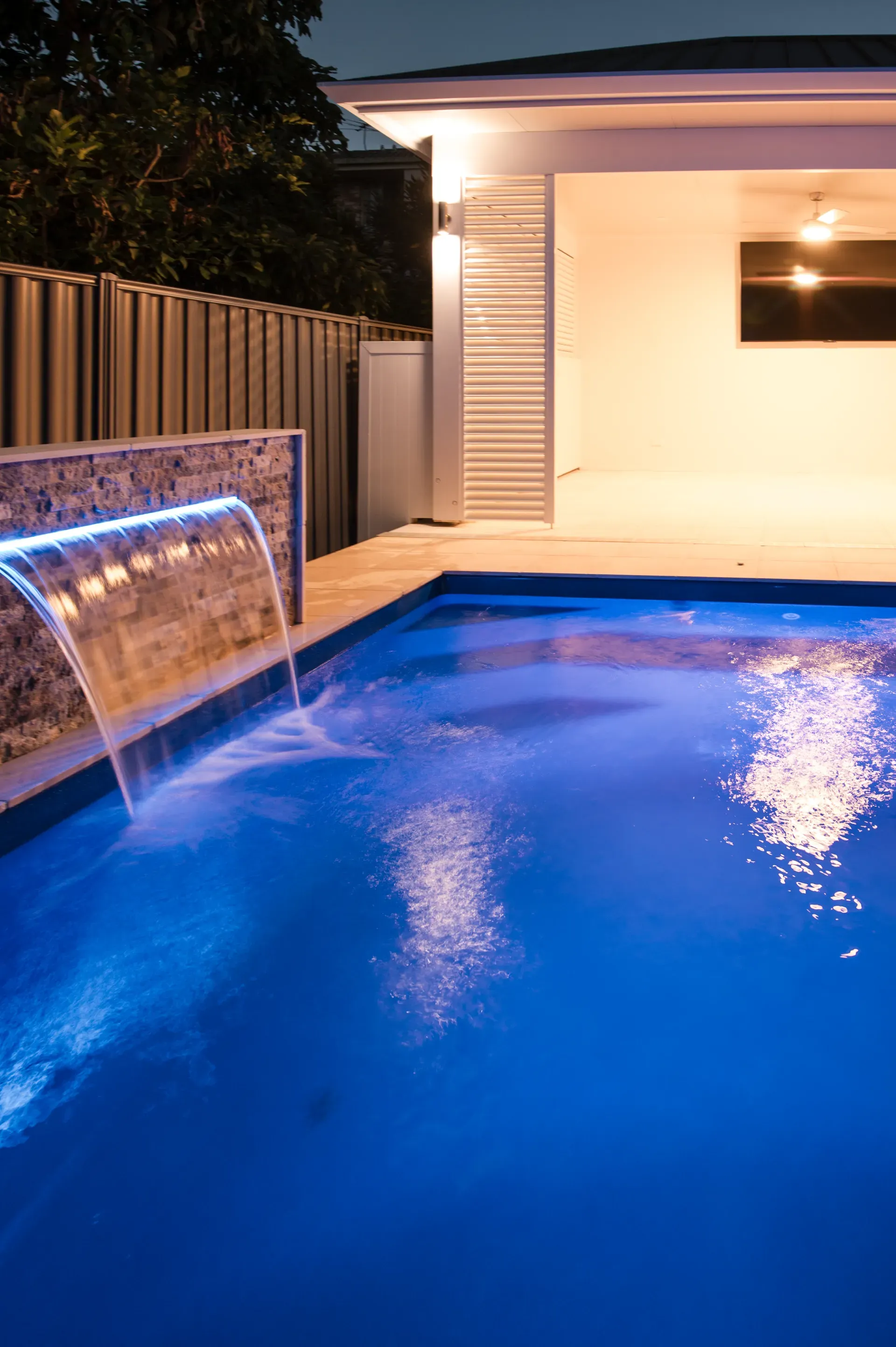 Palazzo fibreglass pool in Twilight, Eight Miles Plains — MFP Easy installation