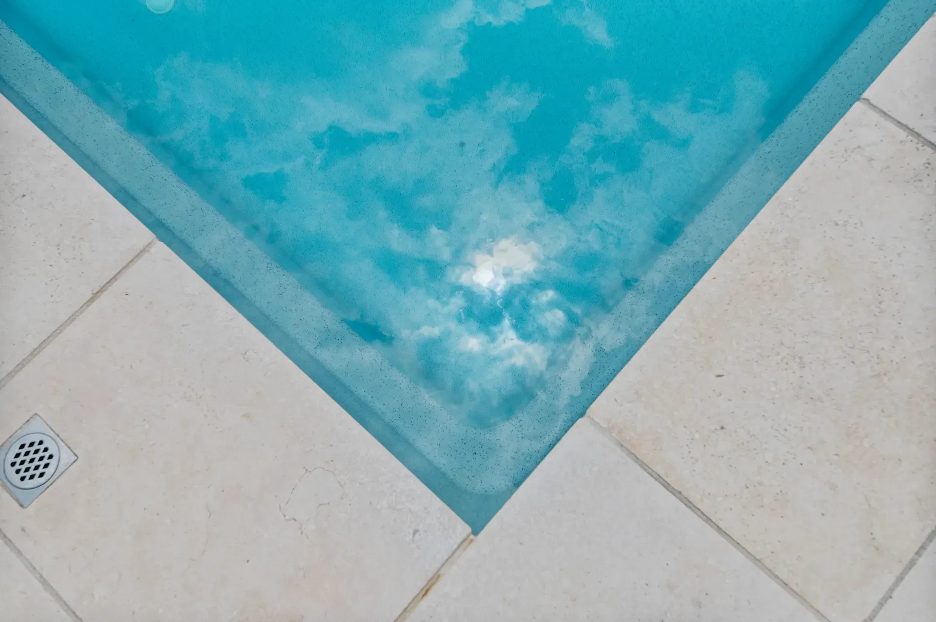 Westminster fibreglass pool in Silver Mist, Brisbane — MFP Easy installation